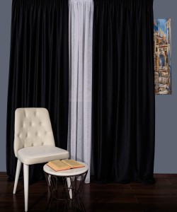 Draperie catifea negru