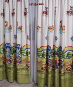 Draperie saten model copii