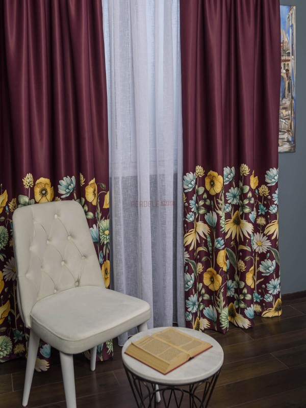 Draperie satin grena,flori multicolore