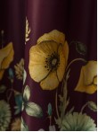 Draperie satin grena,flori multicolore