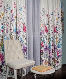 Draperie satin model flori multicolore