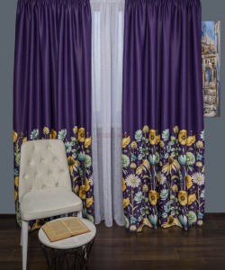 Draperie satin mov,flori multicolore