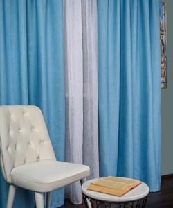 Draperie tip in bleu