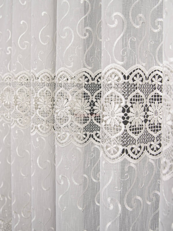 Perdea broderie tip dantela ivoire
