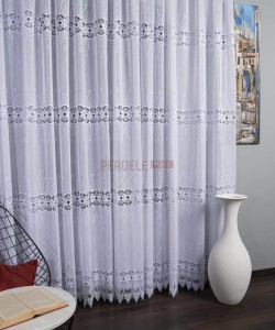 Perdea in brodat, alb, broderie macrame