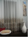 Perdea tulle bordura maro