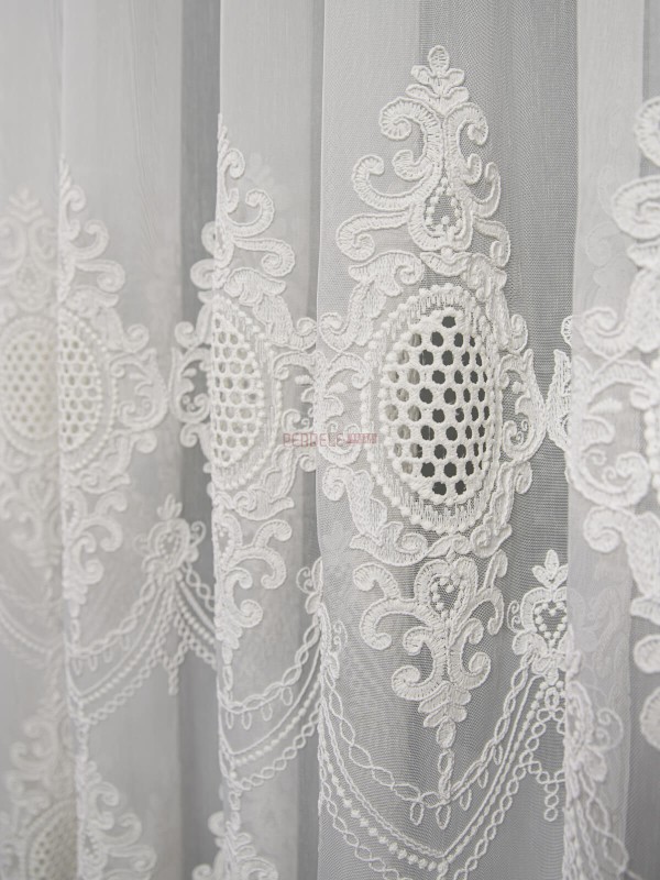 Perdea tulle brodat ivoire
