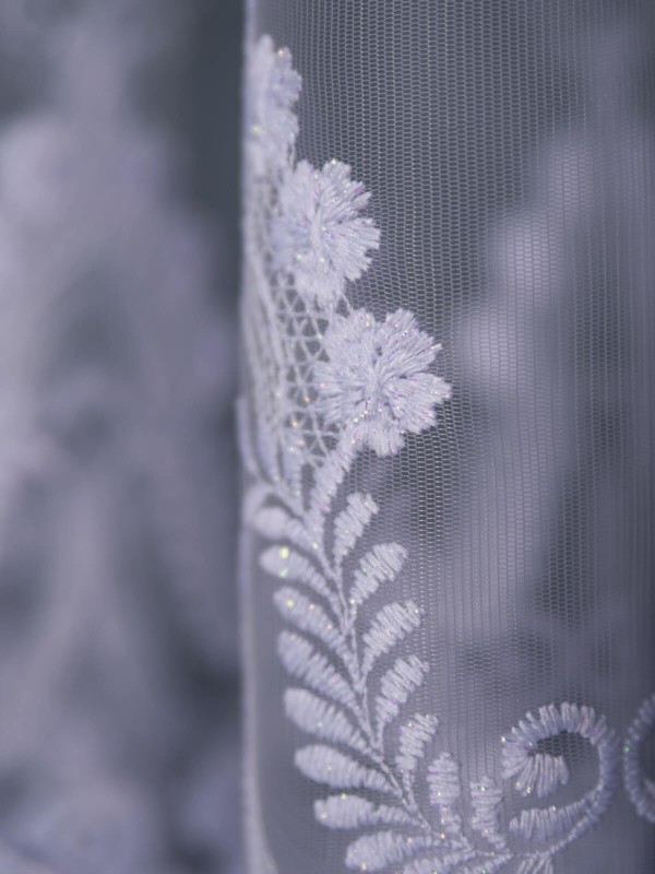 Perdea tulle brodat alb