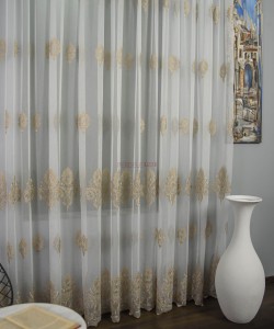 Perdea tulle brodat auriu
