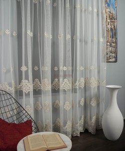 Perdea tulle brodat crem