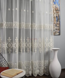 Perdea tulle brodat crem