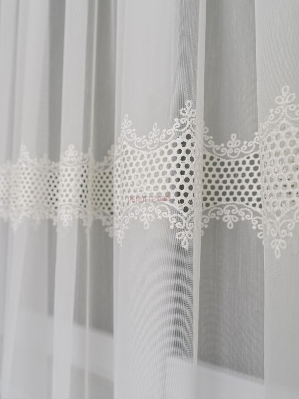 Perdea tulle brodat crem