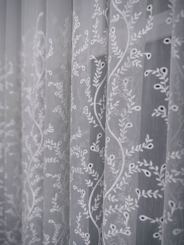 Perdea tulle brodat ivoire