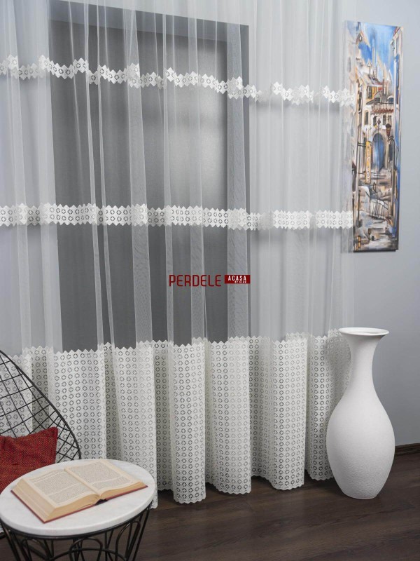 Perdea tulle crem
